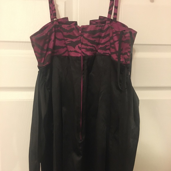 Purple Animal Print Dress - Picture 7 of 8